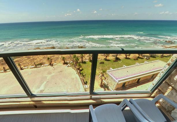 Blue Bay Hotel Netanya Room photo